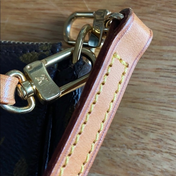 Louis Vuitton Monogram Pochette and Accessories - Picture 12 of 16